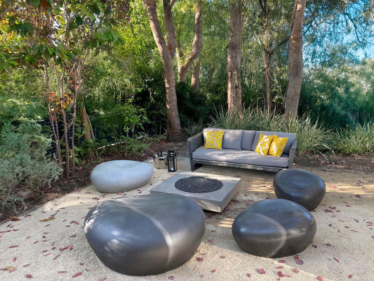 Pebble Small Concrete Bench