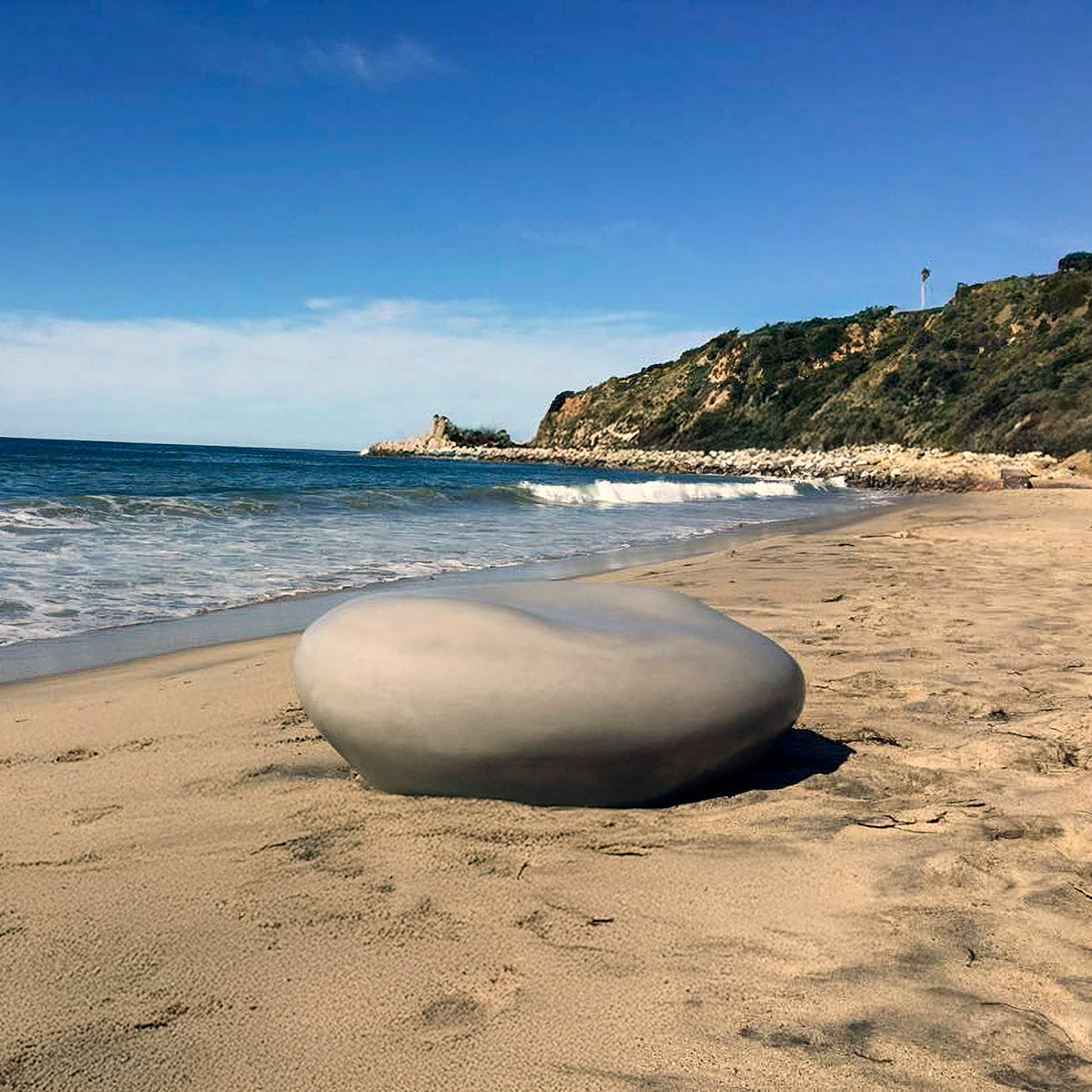 Pebble Large Concrete Bench
