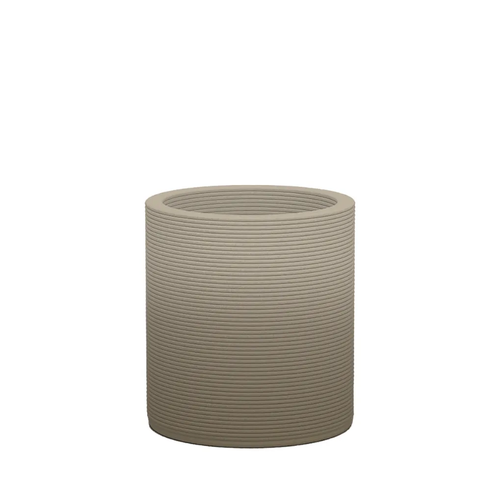 Mobius_Concrete-Solana_Small_Round_Planter_P01_SVCL_OMB1.webp